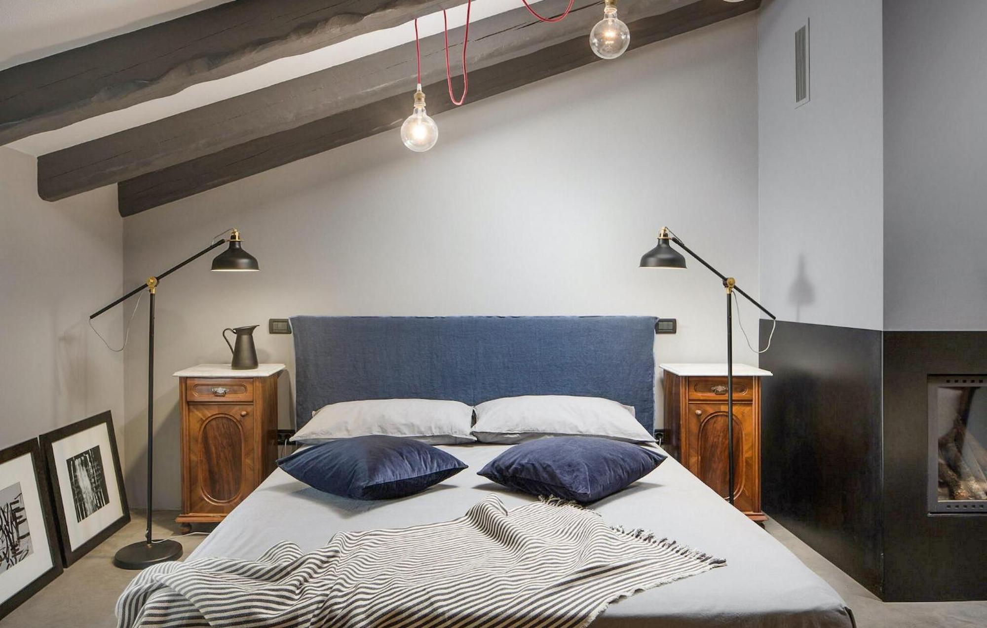 Cozy Home In Tinjan With Outdoor Swimming Pool Bagian luar foto